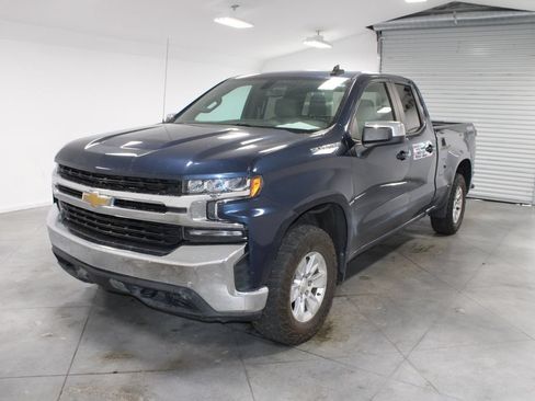 Used 2020 Chevrolet Silverado 1500 LT w/ Trailering Package AWD/4WD image 4