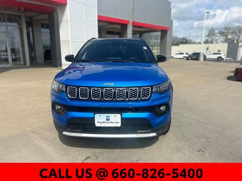 Used 2025 Jeep Compass Limited AWD/4WD image 2