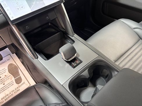 New 2025 Land Rover Discovery Sport S image 13