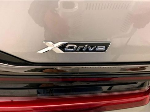 Certified 2022 BMW 750i xDrive 750i xDrive w/ Executive Package image 7