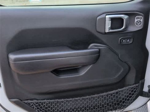 Used 2018 Jeep Wrangler Unlimited Sport S image 10