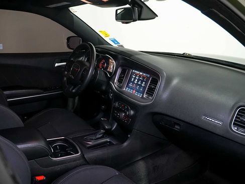 Used 2018 Dodge Charger R/T Scat Pack RWD image 20