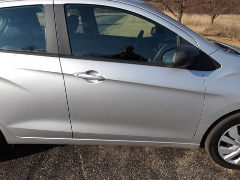 Used 2017 Chevrolet Spark LS image 31