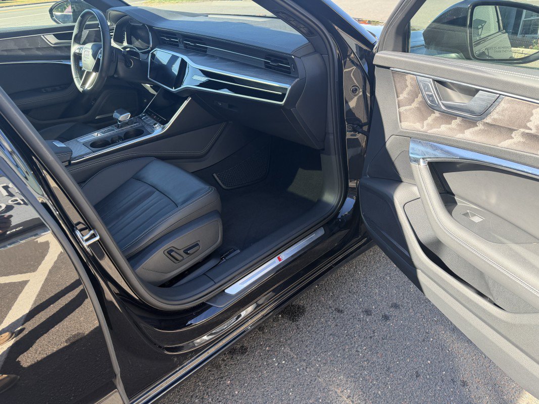 Used 2024 Audi A6 Premium Plus w/ Premium Plus Package AWD/4WD image 18