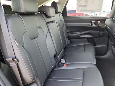 New 2026 Kia Sorento S image 18