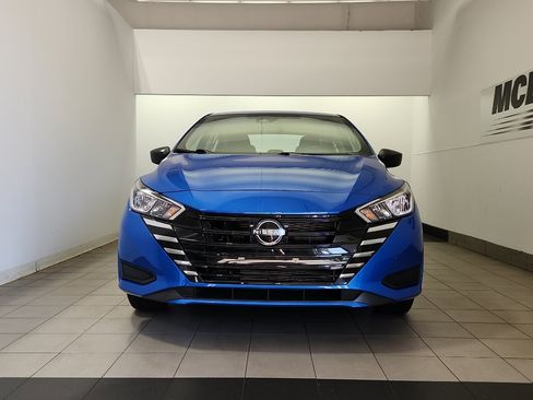 Used 2023 Nissan Versa S w/ Trunk Package image 3