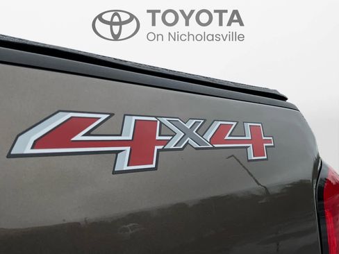 Used 2017 Chevrolet Colorado LT w/ LT Convenience Package image 27