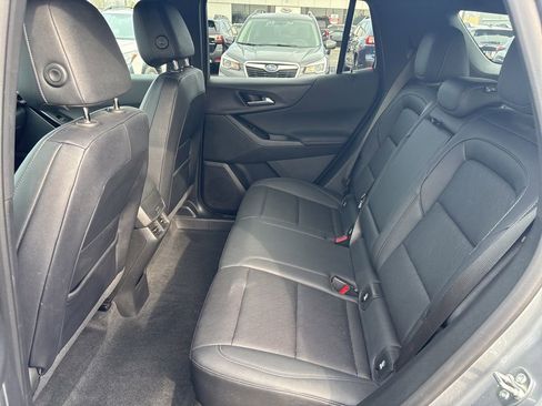 Used 2025 Chevrolet Equinox LT w/ Convenience Package II image 12