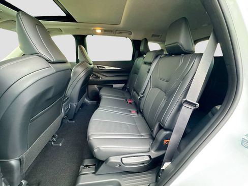 Certified 2026 INFINITI QX60 Luxe w/ Cargo Package FWD image 27