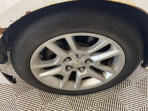 Used 2016 Chevrolet Malibu LT w/ Sun And Convenience Package FWD image 16