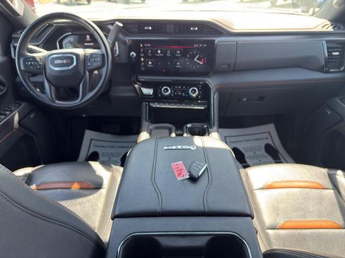 Used 2025 GMC Sierra 3500 AT4 w/ AT4 Premium Plus Package AWD/4WD image 21