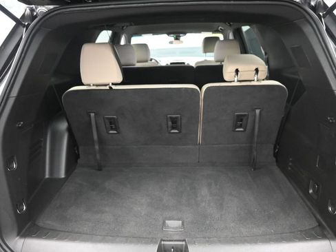 Used 2023 Chevrolet Traverse LS AWD/4WD image 11