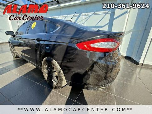 Used 2014 Ford Fusion SE w/ Equipment Group 201A image 3