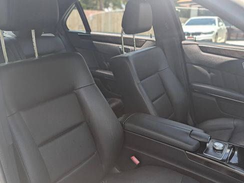 Used 2012 Mercedes-Benz E 350 4MATIC Sedan w/ Premium 2 Pkg image 23