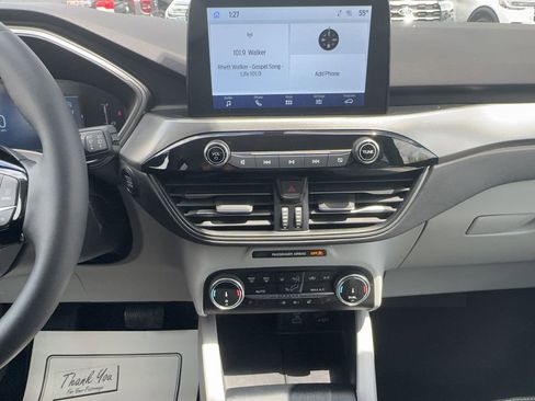 Used 2023 Ford Escape Active w/ Cold Weather Package FWD image 28