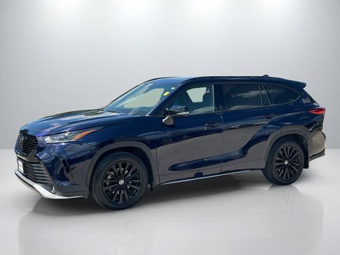 Used 2023 Toyota Highlander XSE AWD/4WD image 8