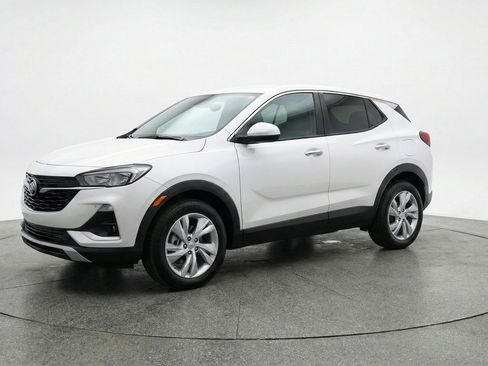Used 2025 Buick Encore GX Preferred image 2