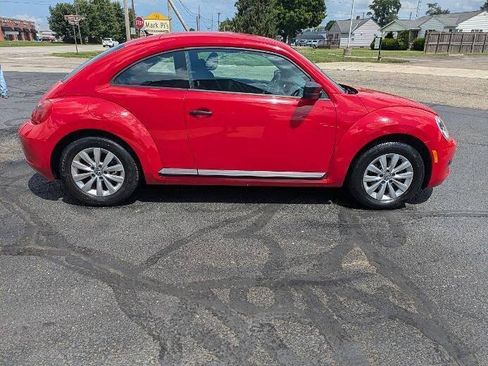 Used 2014 Volkswagen Beetle 2.5 FWD image 6