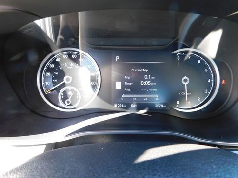 Used 2026 Genesis G70 2.5T image 26