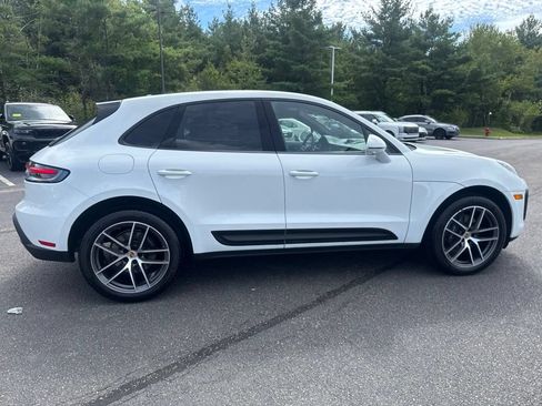 Used 2023 Porsche Macan AWD/4WD image 7