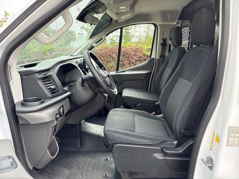 Certified 2024 Ford Transit 250 Low Roof w/ Exterior Upgrade Package image 29