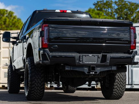 Used 2025 Ford F350 Platinum w/ Tremor Off-Road Package image 5