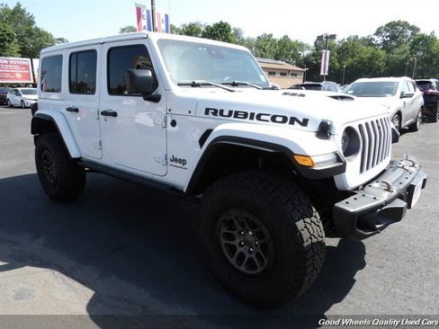Used 2023 Jeep Wrangler Unlimited Rubicon 392 w/ Xtreme Recon 35" Tire Package AWD/4WD image 3