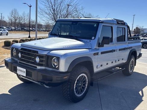 Used 2025 INEOS Grenadier Fieldmaster Edition image 12