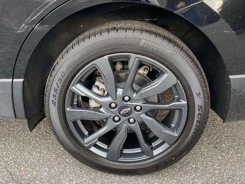 Used 2023 Chevrolet Equinox RS w/ RS Leather Package AWD/4WD image 8