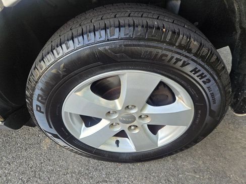 Used 2014 Dodge Journey SE w/ Flexible Seating Group FWD image 40