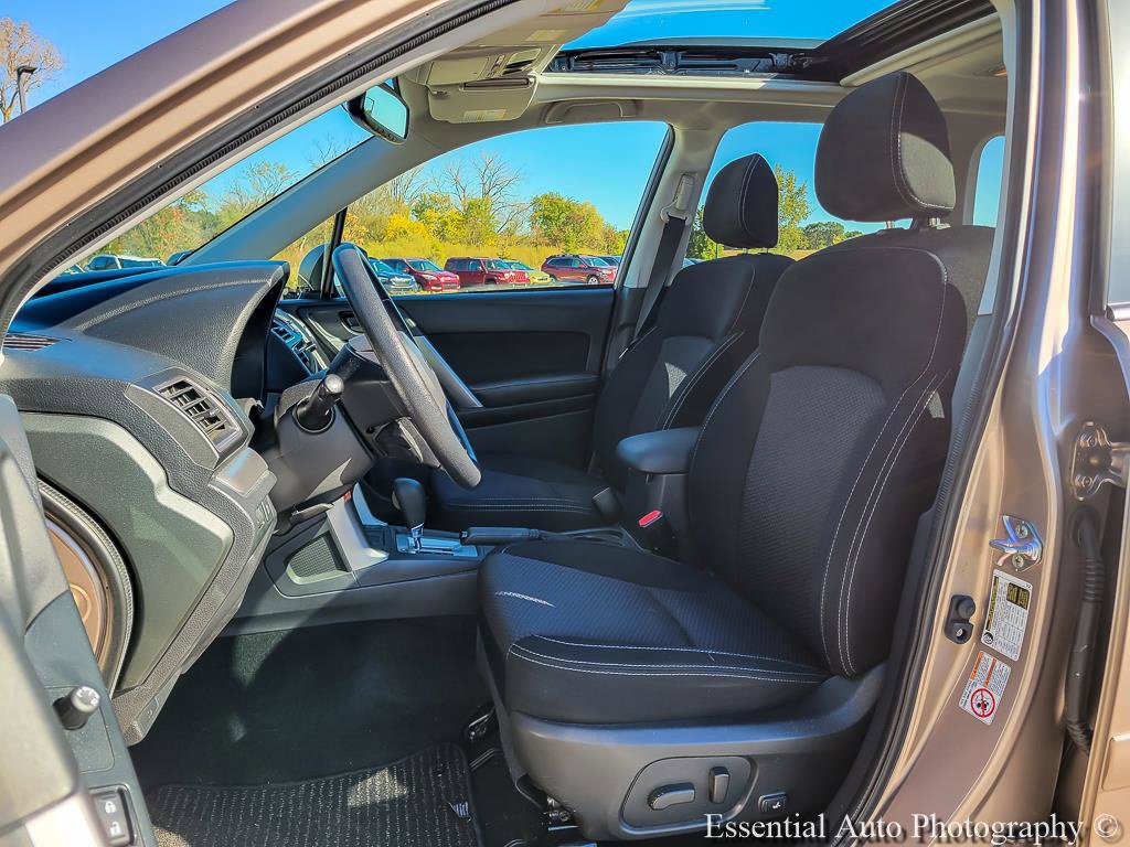 Used 2016 Subaru Forester 2.5i Premium w/ All-Weather Package AWD/4WD image 8