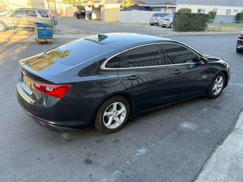 Used 2017 Chevrolet Malibu LS FWD image 3