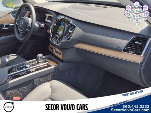 Certified 2025 Volvo XC90 T8 Plus w/ Protection Package Premier AWD/4WD image 27