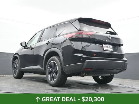Used 2025 Nissan Rogue SV FWD image 32