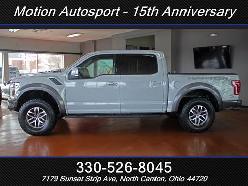 Used 2017 Ford F150 Raptor w/ Equipment Group 802A Luxury image 7
