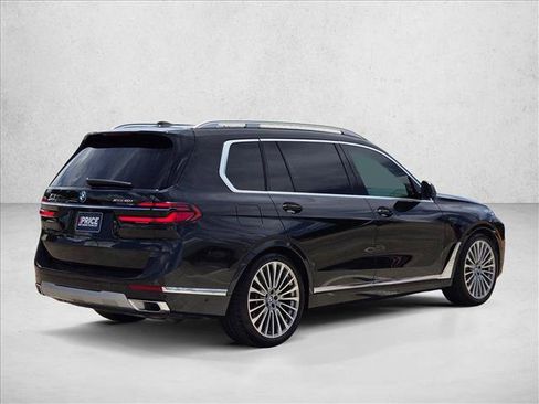 Used 2024 BMW X7 xDrive40i w/ Premium Package AWD/4WD image 5