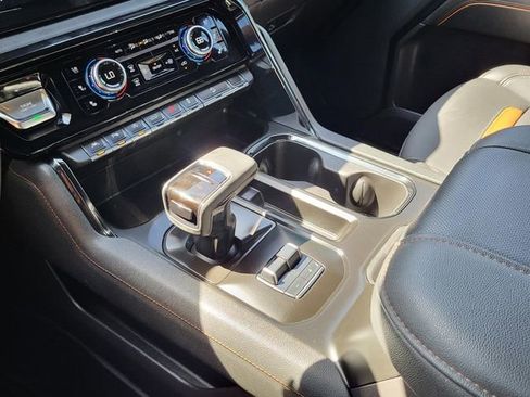 Used 2024 GMC Sierra 1500 AT4 w/ Technology Package image 9