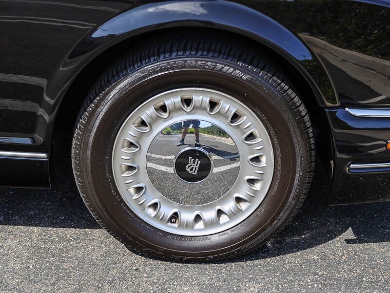 Used 2000 Rolls-Royce Corniche RWD image 17