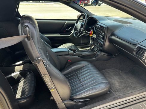 Used 2002 Chevrolet Camaro Z28 w/ Sport Appearance Pkg image 25