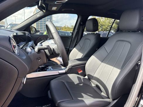 Used 2026 Mercedes-Benz GLB 250 4MATIC image 15