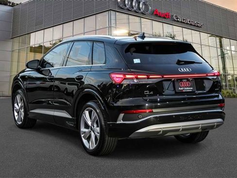 Used 2023 Audi Q4 e-tron Premium Plus image 2