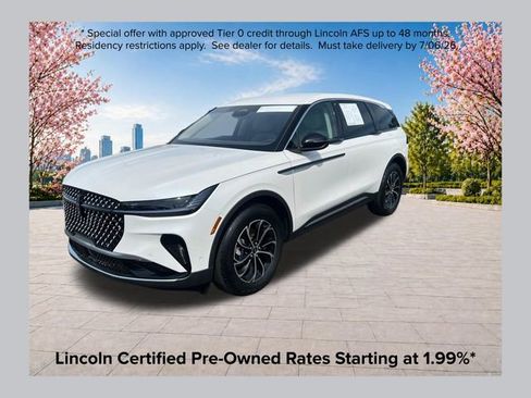 Used 2024 Lincoln Nautilus Premier AWD/4WD image 1