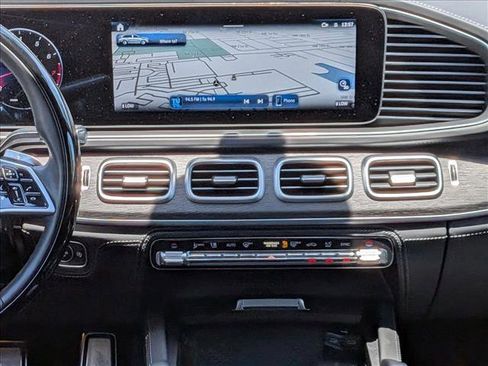 Used 2024 Mercedes-Benz Maybach GLS 600 4MATIC image 10