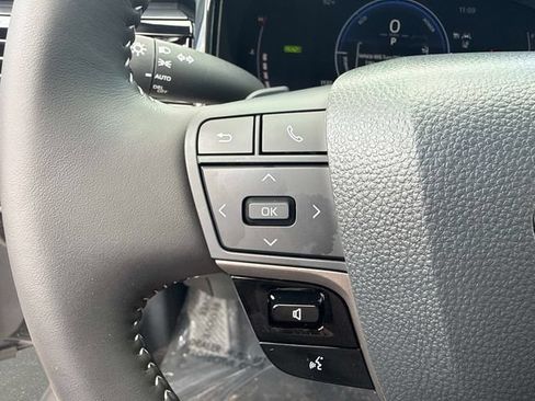 Used 2026 Toyota Camry SE FWD image 22