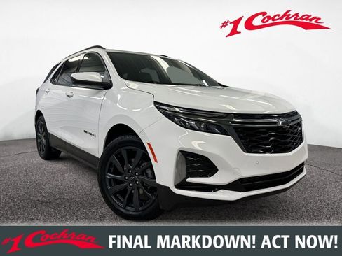 Certified 2022 Chevrolet Equinox RS w/ LPO, Floor Liner Package image 1