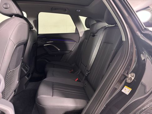 Used 2025 Audi Q5 Premium w/ Premium Plus AWD/4WD image 16
