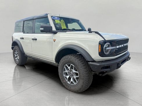 Used 2025 Ford Bronco Badlands AWD/4WD image 24