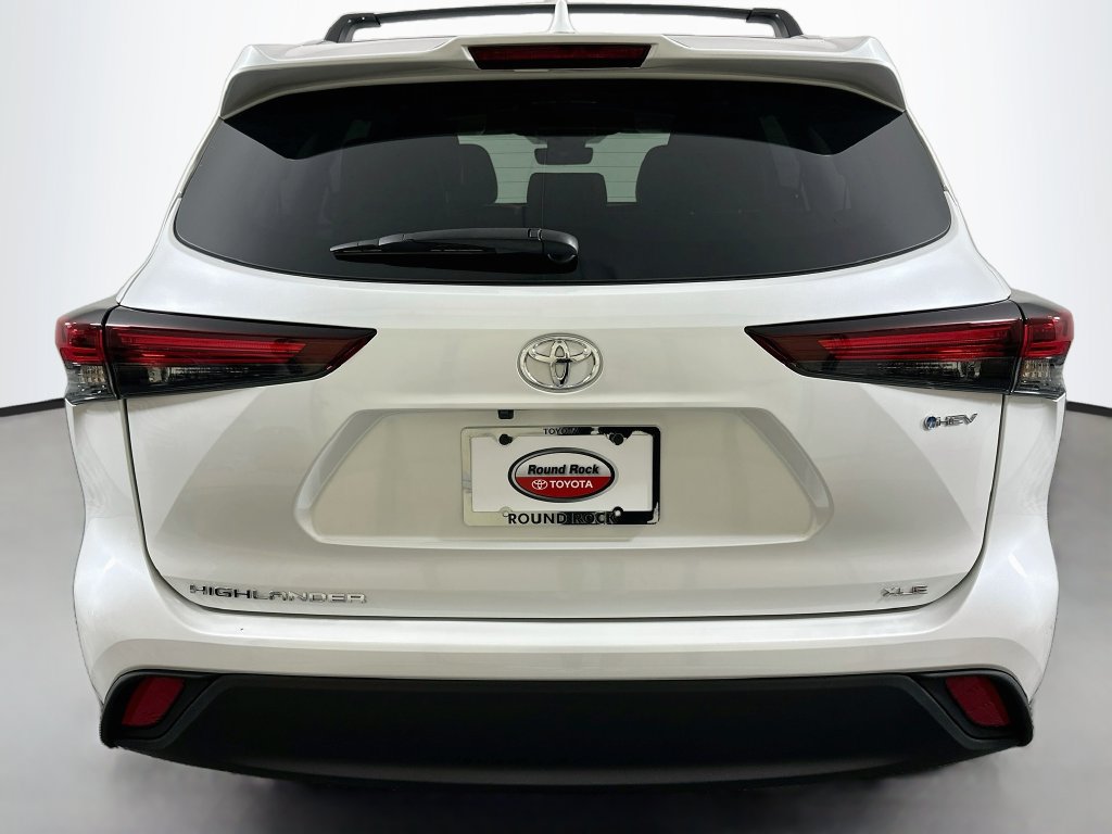 Used 2026 Toyota Highlander XLE AWD/4WD image 6