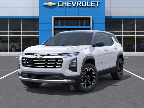 New 2026 Chevrolet Equinox LT w/ Convenience Package II image 6
