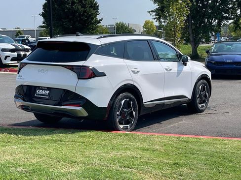 New 2026 Kia Sportage SX FWD image 8